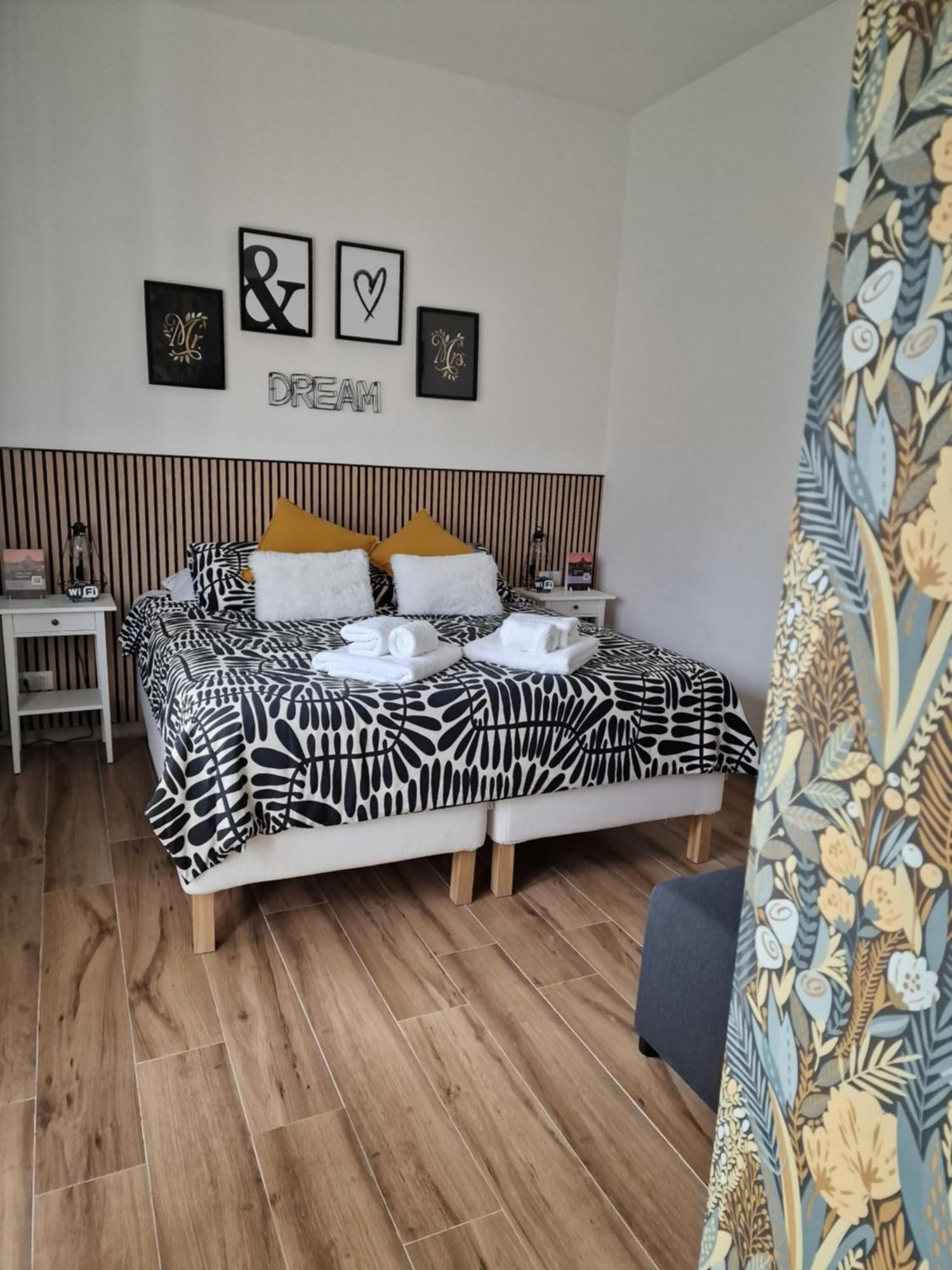 Home K&Y Elite Rome Bagian luar foto